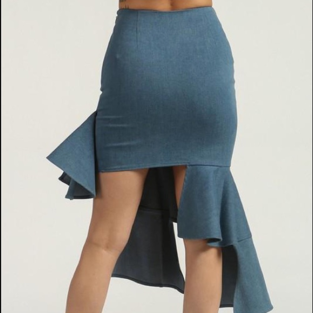 👗LAST ONE👗Asymmetrical Ruffled Stretch Denim Skirt - Picture 3 of 6